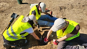DISCOVER ARCHEOLOGY - WEISBACH