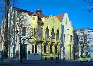 ESC: Cultures in Motion