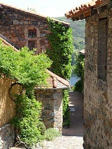 RENOVATE & ENHANCE A MANOR HOUSE AND A COTTAGE