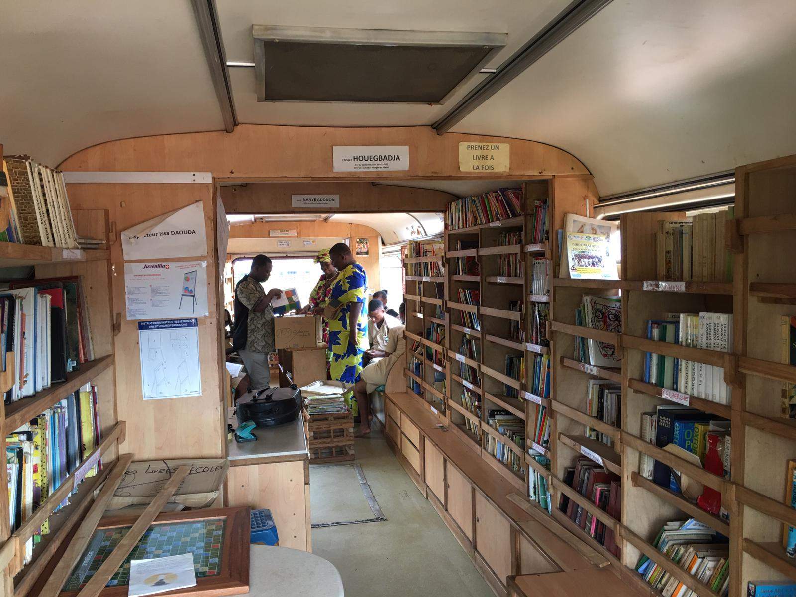 Bibliobus : un enfant, un livre