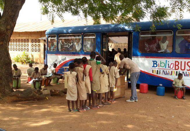 Bibliobus : un enfant, un livre