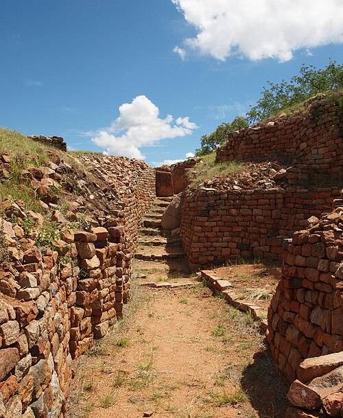 Manyanga evaRozvi -Khami National Monuments is a UNESCO World Heritage Site