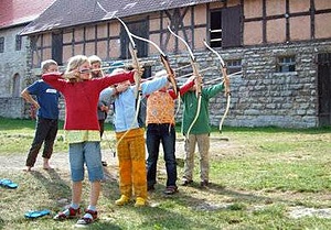 OH-W08 GUARDIANS OF LOHRA CASTLE