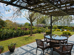 Lavendering - Gardening