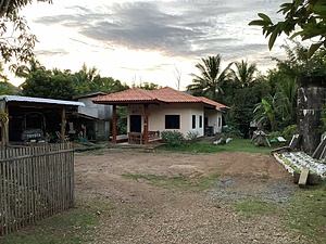 Hug Baan Den Organic Farm